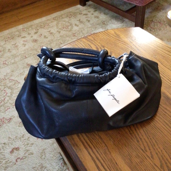 Free People Head Over Heels Crossbody in Black NWT - Picture 8 of 9